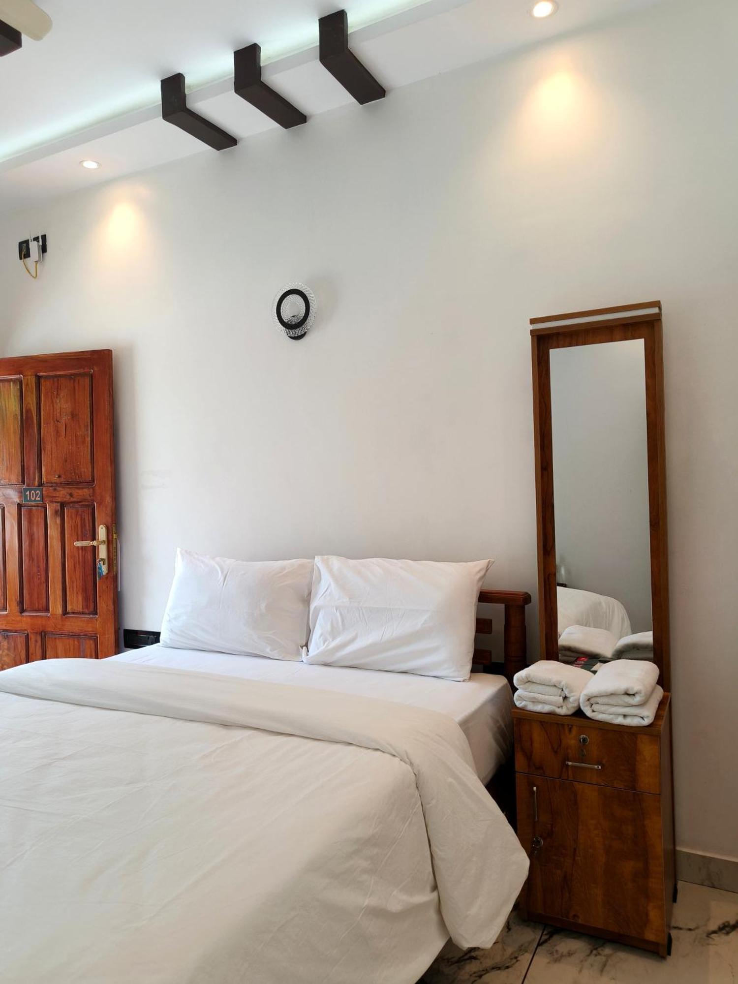 Wavealokam Beach Retreat Varkala Dış mekan fotoğraf